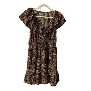 ⭐️ NWT Old Navy black & brown patterned waist-defined dress with ruffles- size M
